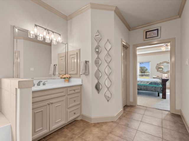 18925 Harbor Side Boulevard, Montgomery, TX 77356