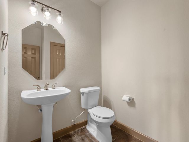 18925 Harbor Side Boulevard, Montgomery, TX 77356