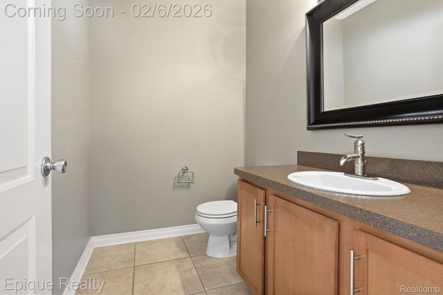 1030 Woodside Court, Oxford Charter Township, MI 48371