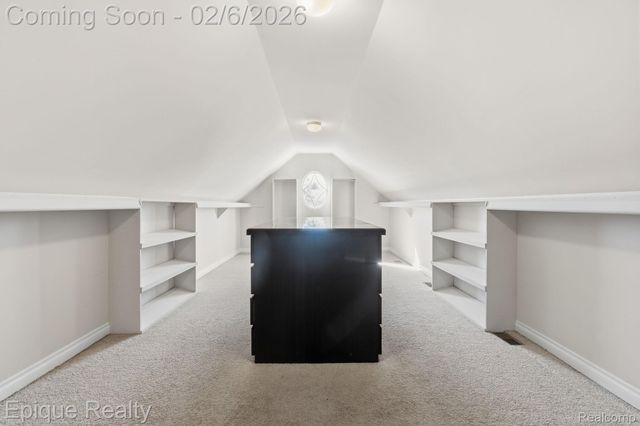 1030 Woodside Court, Oxford Charter Township, MI 48371