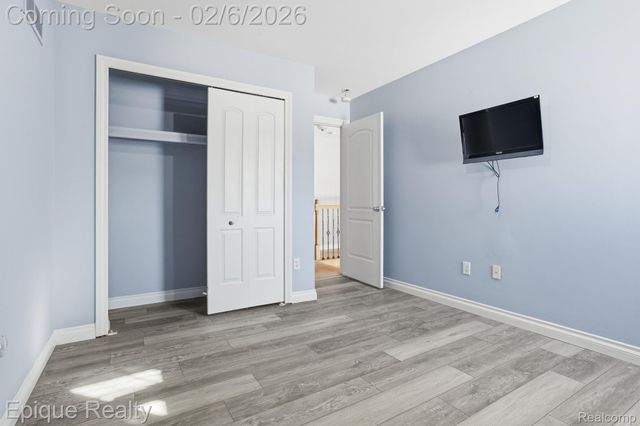 1030 Woodside Court, Oxford Charter Township, MI 48371