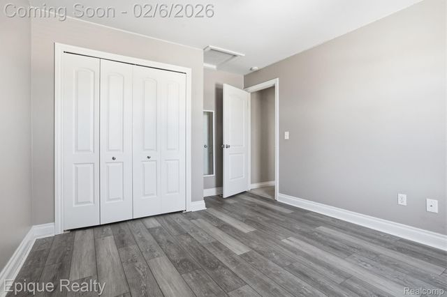 1030 Woodside Court, Oxford Charter Township, MI 48371