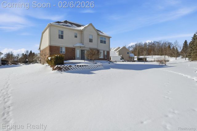 1030 Woodside Court, Oxford Charter Township, MI 48371