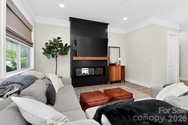 1101 Masefield Avenue, Matthews, NC 28105