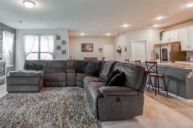 2820 Brittlebush Drive, Fort Worth, TX 76108