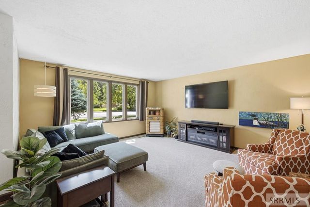 163 N Lloyd Circle, Idaho Falls, ID 83402