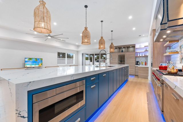 105 NE Sagamore Terrace, Port St Lucie, FL 34983