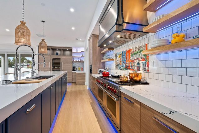 105 NE Sagamore Terrace, Port St Lucie, FL 34983