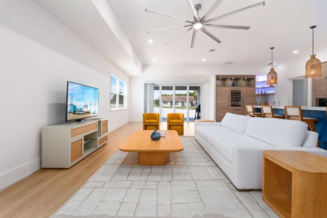 105 NE Sagamore Terrace, Port St Lucie, FL 34983