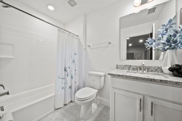 105 NE Sagamore Terrace, Port St Lucie, FL 34983