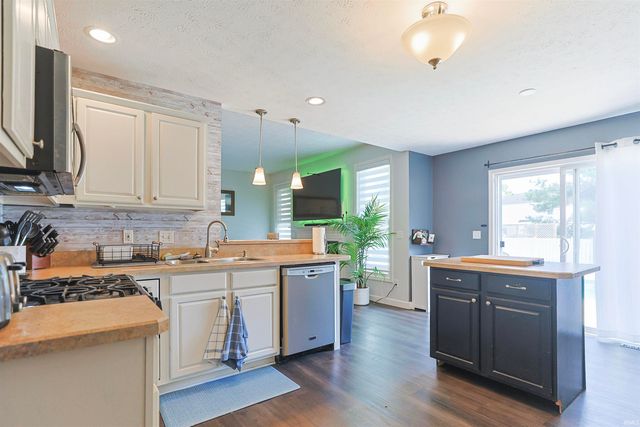 3935 Harrison Creek Court, Mishawaka, IN 46544