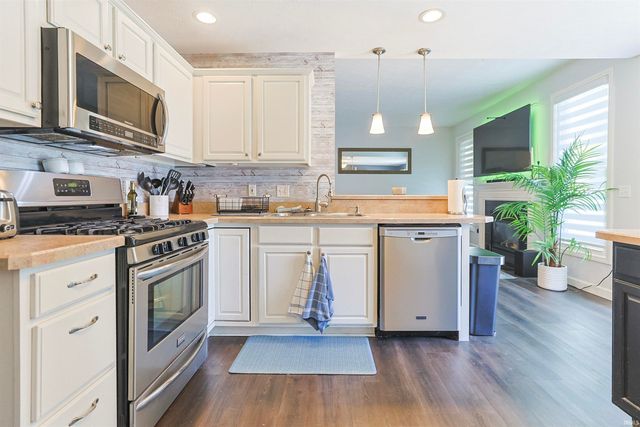 3935 Harrison Creek Court, Mishawaka, IN 46544