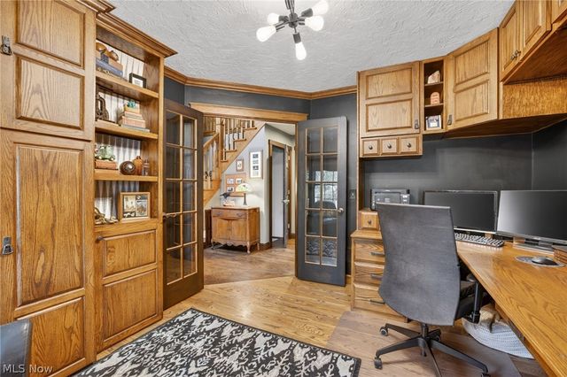 607 Highwood Drive, Cuyahoga Falls, OH 44223