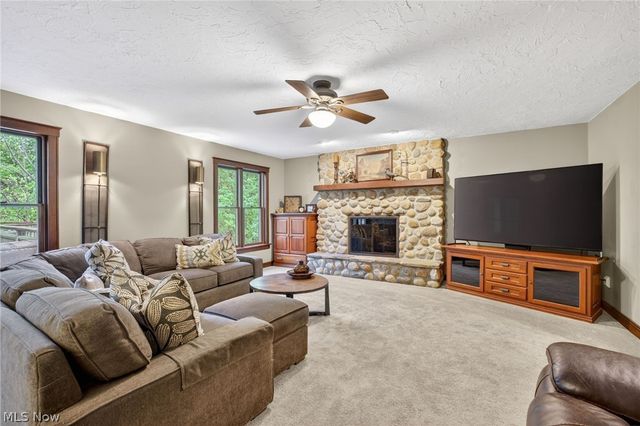 607 Highwood Drive, Cuyahoga Falls, OH 44223