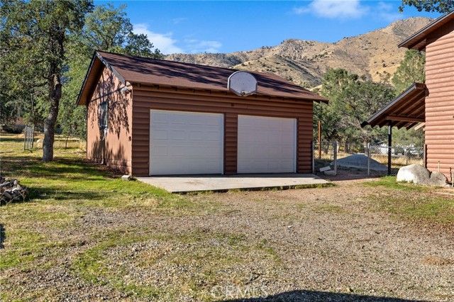 3300 Cook Peak Road, Lake Isabella, CA 93240