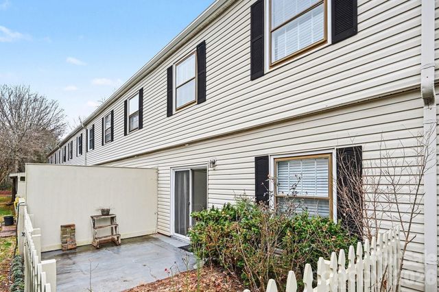 5947 Quail Hollow Road, Charlotte, NC 28210