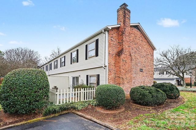 5947 Quail Hollow Road, Charlotte, NC 28210