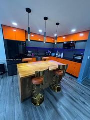 4550 NW 9th St 520E, Miami, FL 33126