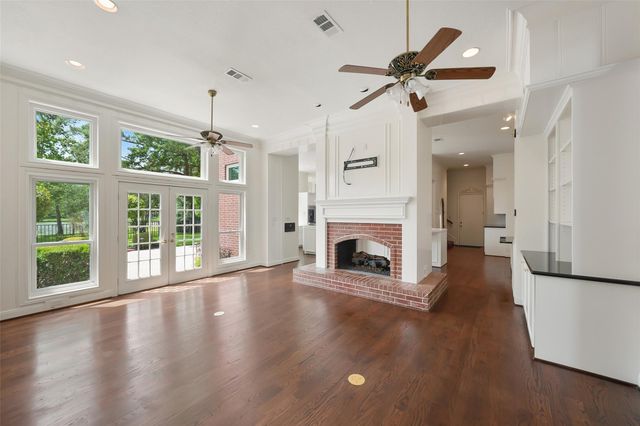 5607 Walnut Point Drive, Houston, TX 77345