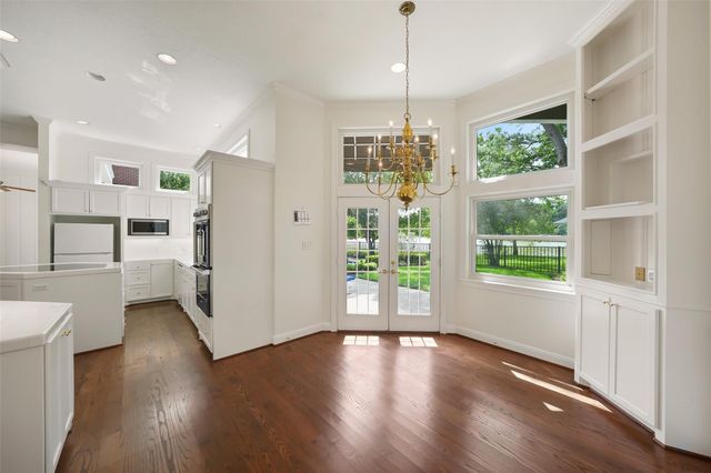 5607 Walnut Point Drive, Houston, TX 77345