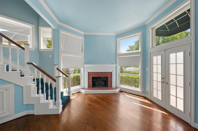 5607 Walnut Point Drive, Houston, TX 77345