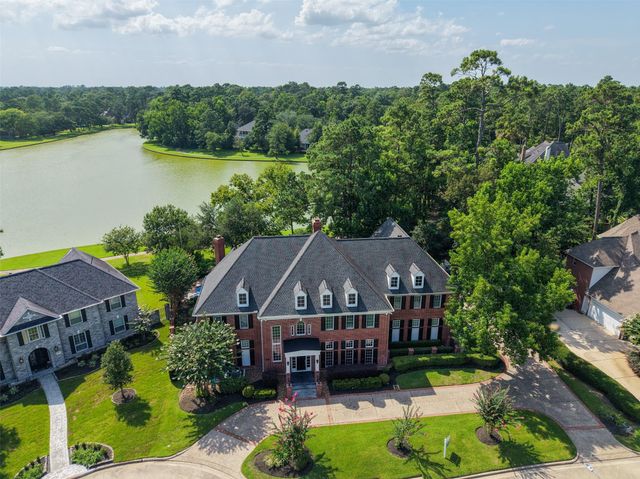 5607 Walnut Point Drive, Houston, TX 77345