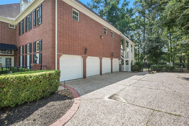 5607 Walnut Point Drive, Houston, TX 77345