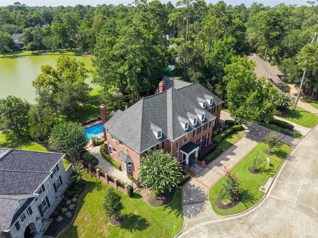 5607 Walnut Point Drive, Houston, TX 77345