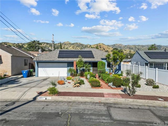 10111 Elkwood, Sun Valley, CA 91352