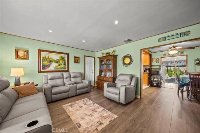 10111 Elkwood, Sun Valley, CA 91352