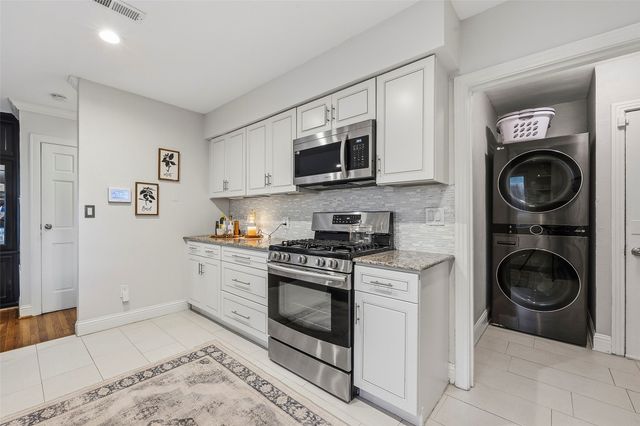 4817 Winthrop Avenue E, Fort Worth, TX 76116