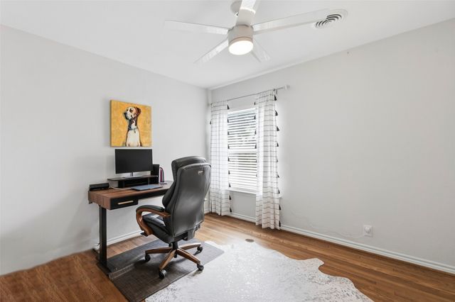 4817 Winthrop Avenue E, Fort Worth, TX 76116