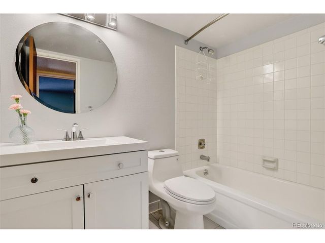 3322 S Ammons St 7-101, Lakewood, CO 80227