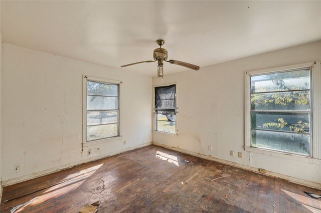 2520 Briarwood Lane, Bellmead, TX 76705