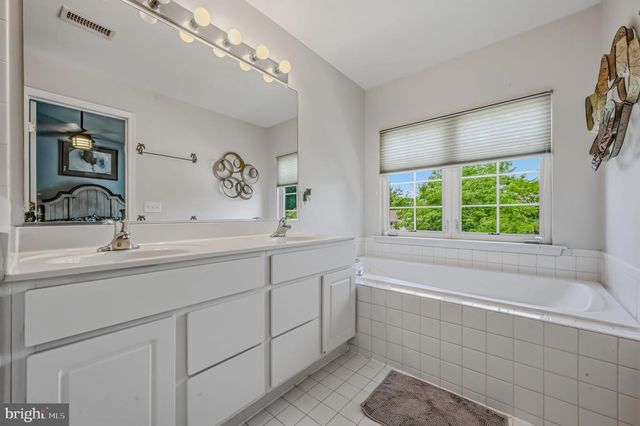32 GLENNWOOD DR, Newark, DE 19702