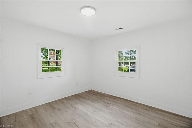 404 Hickory Chapel Road, High Point, NC 27260