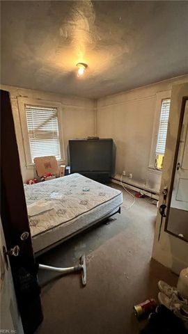 1907 Azalea AVE, Portsmouth, VA 23704