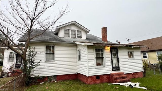 1907 Azalea AVE, Portsmouth, VA 23704