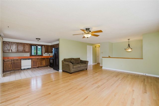 333 Hancock Street, Tiverton, RI 02878