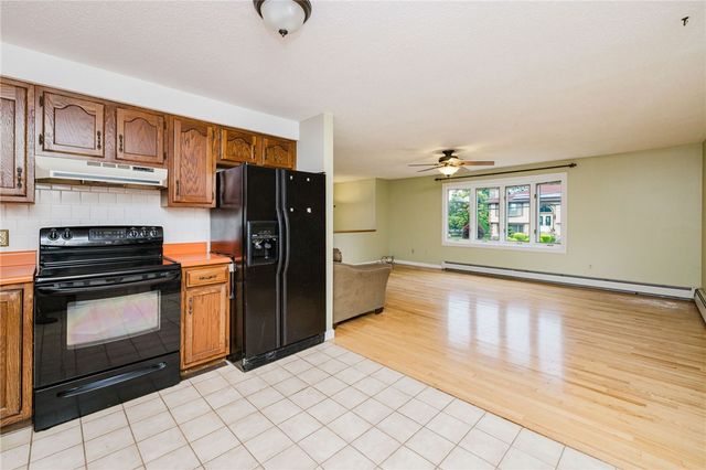 333 Hancock Street, Tiverton, RI 02878