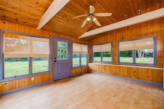 333 Hancock Street, Tiverton, RI 02878