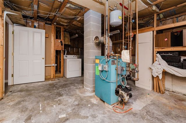 333 Hancock Street, Tiverton, RI 02878