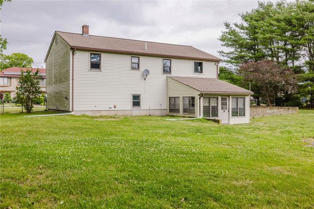 333 Hancock Street, Tiverton, RI 02878