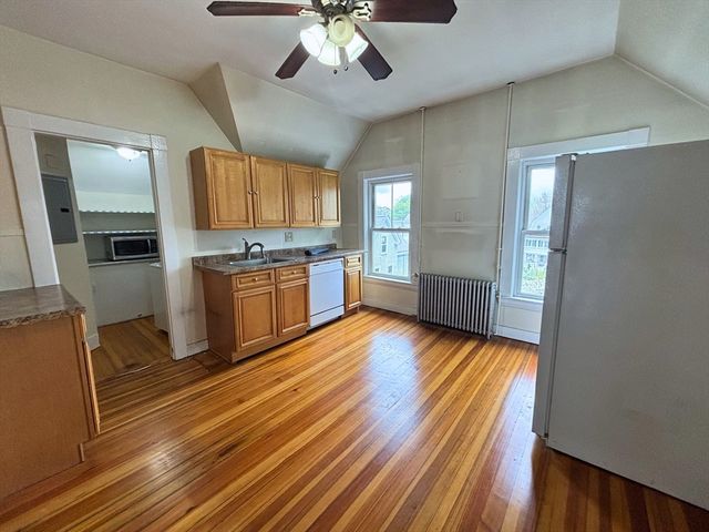 23 Park Rd 3, Belmont, MA 02478