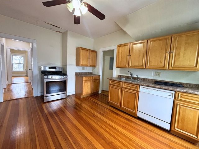 23 Park Rd 3, Belmont, MA 02478