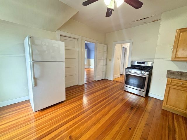 23 Park Rd 3, Belmont, MA 02478