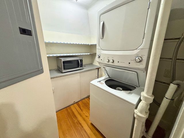 23 Park Rd 3, Belmont, MA 02478
