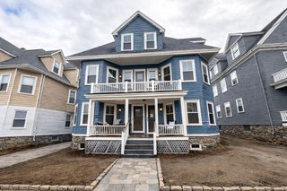 23 Park Rd 3, Belmont, MA 02478