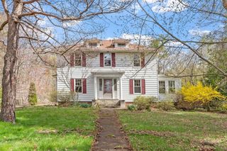 884 Main St, Holden, MA 01520