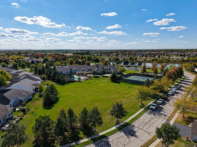 2812 Cascade Falls Circle, Elgin, IL 60124